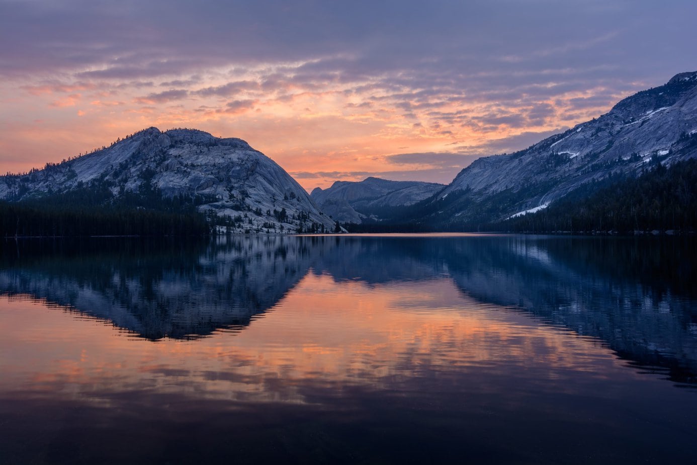 Sunrise along Tenaya Lake, Yosemite National Park