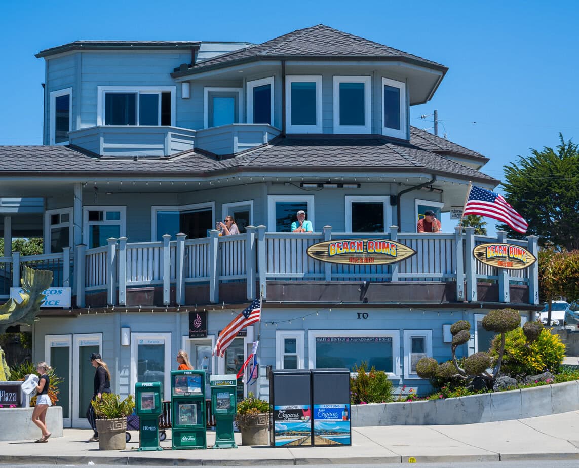 Beach Bums Bevs & Bites on Ocean Avenue in Cayucos with its upstairs deck overlooking downtown.